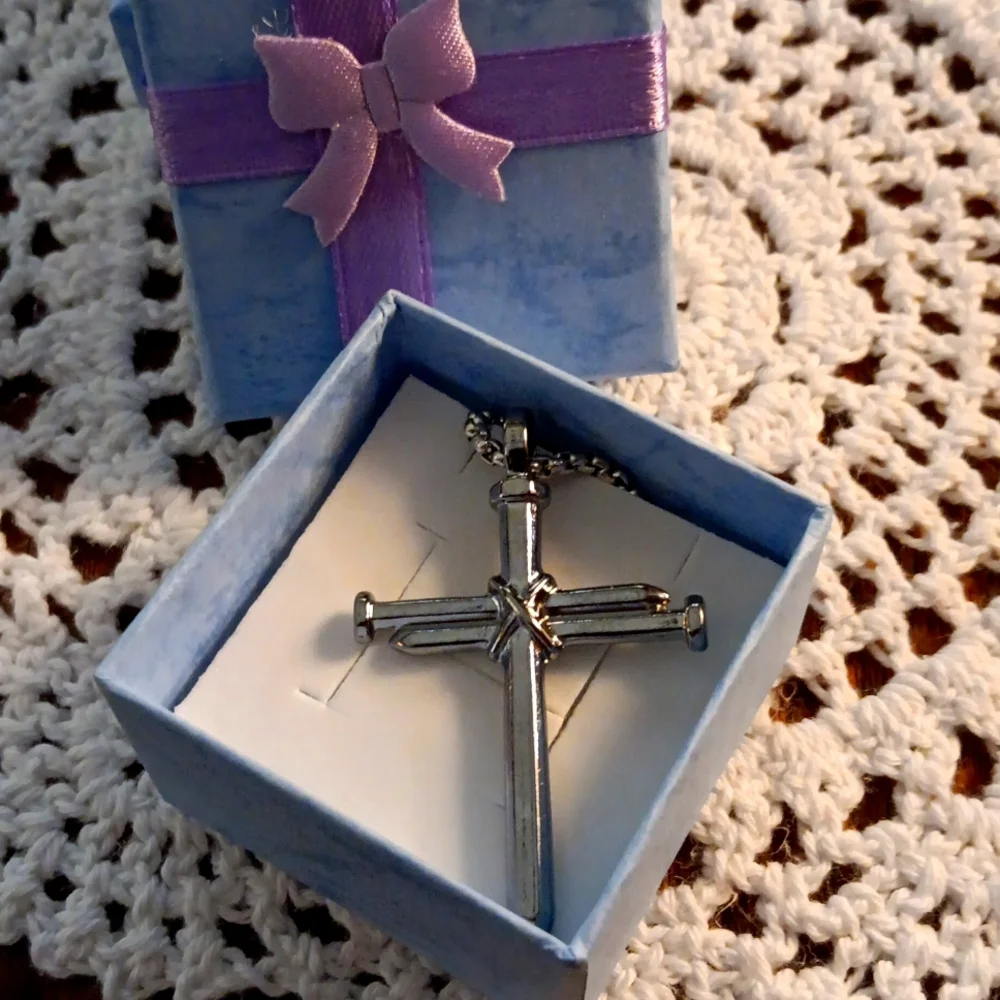 🆕️LAST 1☦️HANDCRAFTED STAINLESS STEEL CROSS NAIL UNISEX NECKLESS/GIFT BOXED